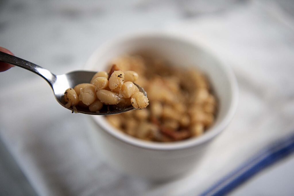 Grandma Browns Baked Beans: A Flavorful Feast for Your Taste Buds