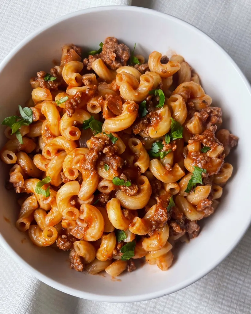 Homemade Beefaroni: A Flavorful Feast for the Family