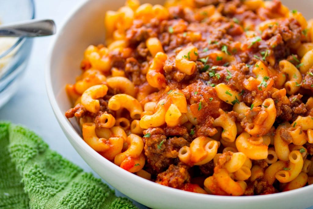 Homemade Beefaroni: A Flavorful Feast for the Family